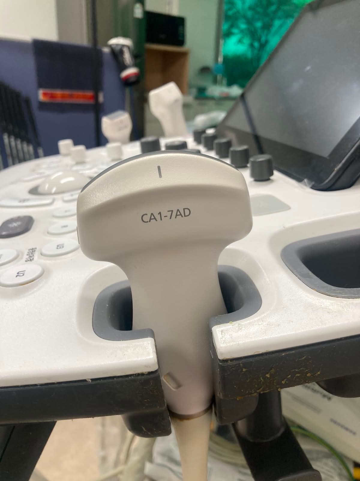 Samsung Medison HS60 Premium Ultrasound System with LA3-14AD PA1-5A CA1-7AD Probes Excellent Condition thumbnail 4
