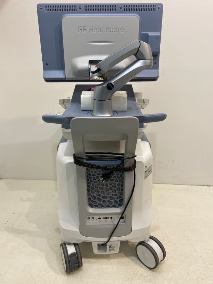 GE Voluson E8 BT18 4D Ultrasound System thumbnail 2