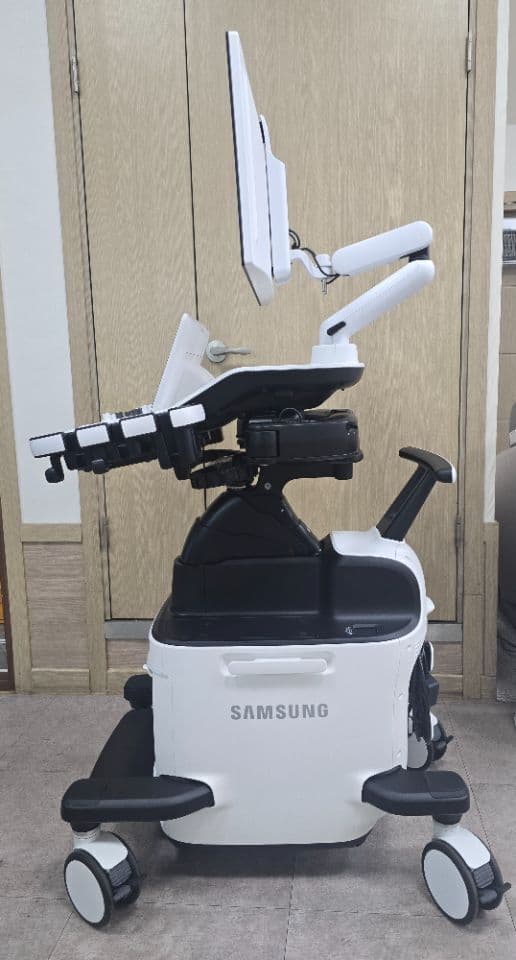 Samsung Medison W10 Elite OB/GYN Ultrasound System thumbnail 2