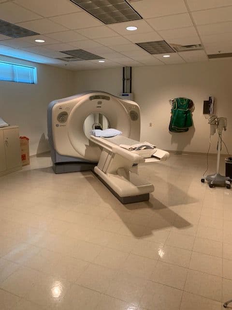 GE Lightspeed 8 Xtreme 8-Slice CT Scanner thumbnail 4