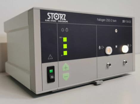 Karl Storz 201134 20 Halogen 250-2 Twin: A Dual-Lamp Endoscopic Light Source