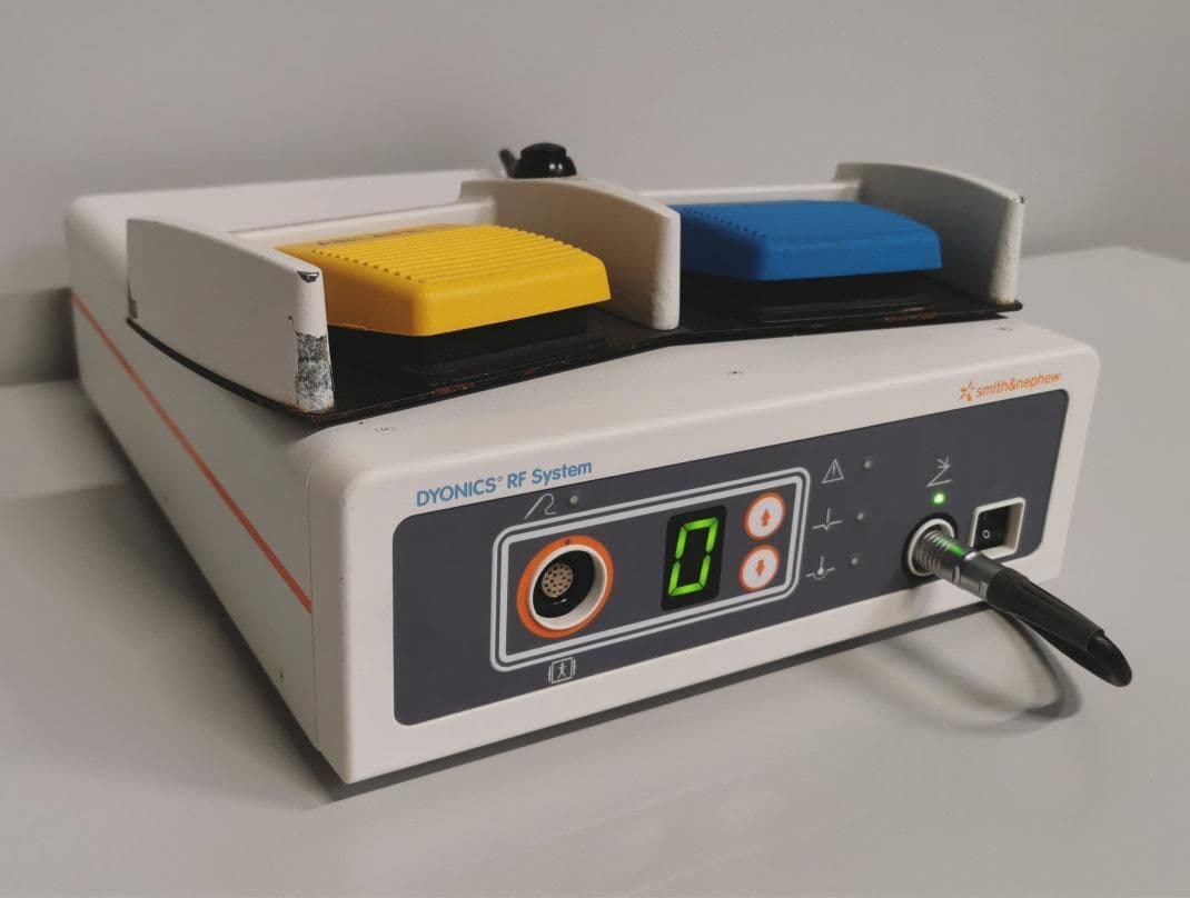 Smith & Nephew Dyonics RF System Controller for Electrothermal Arthroscopy Procedures