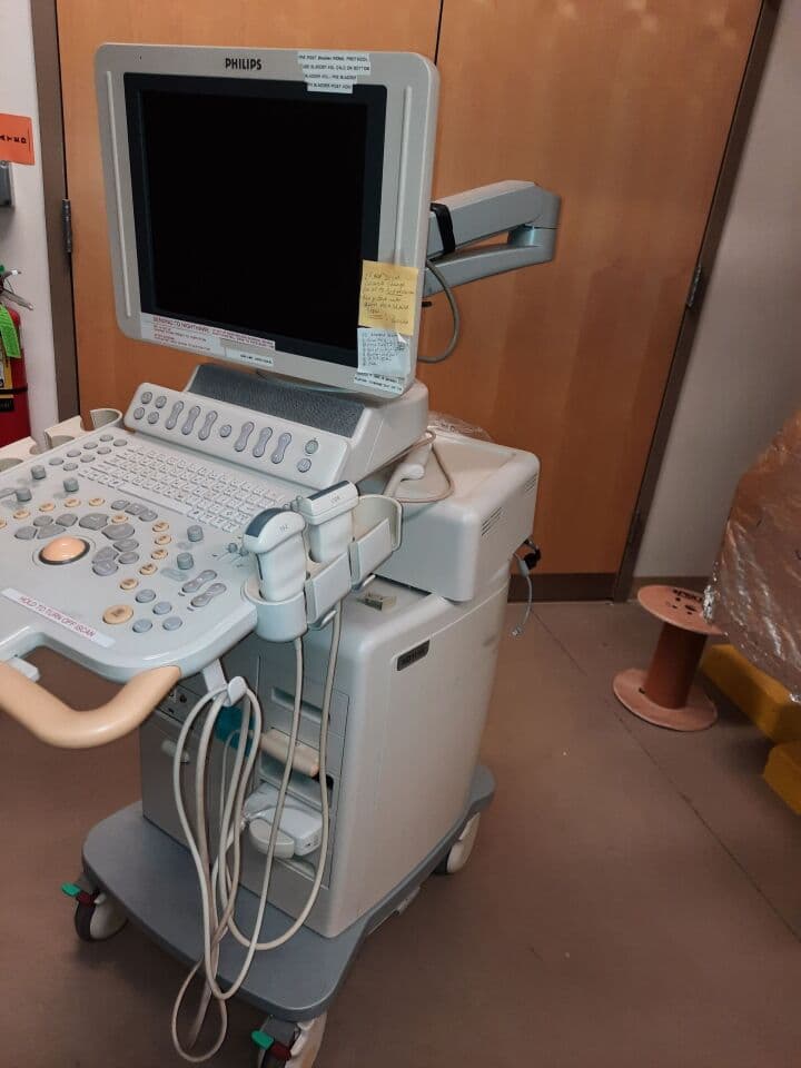 Philips HD11 XE Shared Service Ultrasound System with Color Doppler thumbnail 2