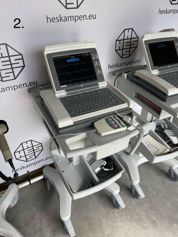 GE MAC 5500HD EKG Machine thumbnail 3