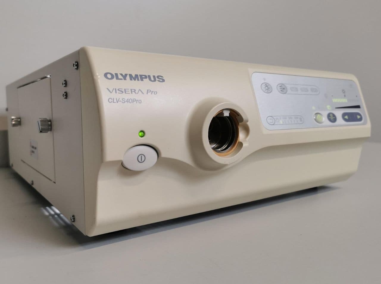 Olympus VISERA Pro CLV-S40Pro Endoscopic Light Source