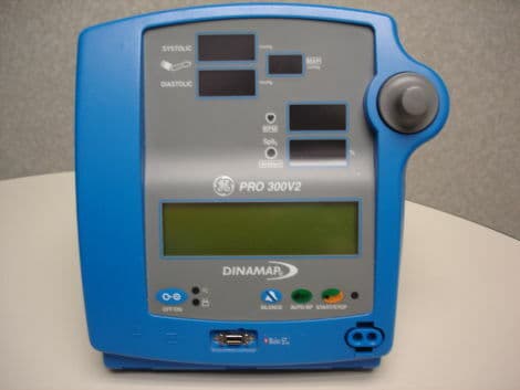 GE Dinamap Pro 300V2 BioMed Certified Vital Signs Monitor thumbnail 4