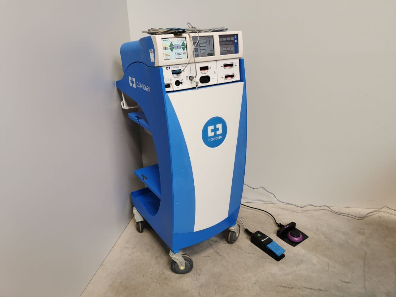 Advanced Energy Platform: The Covidien ForceTriad Electrosurgical Unit