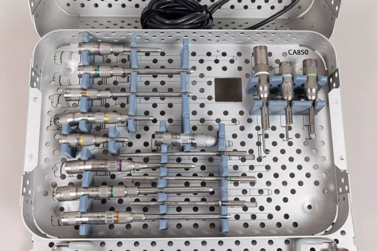 Medtronic Midas Rex MR8 Electric Touch High-Speed Drill System thumbnail 4