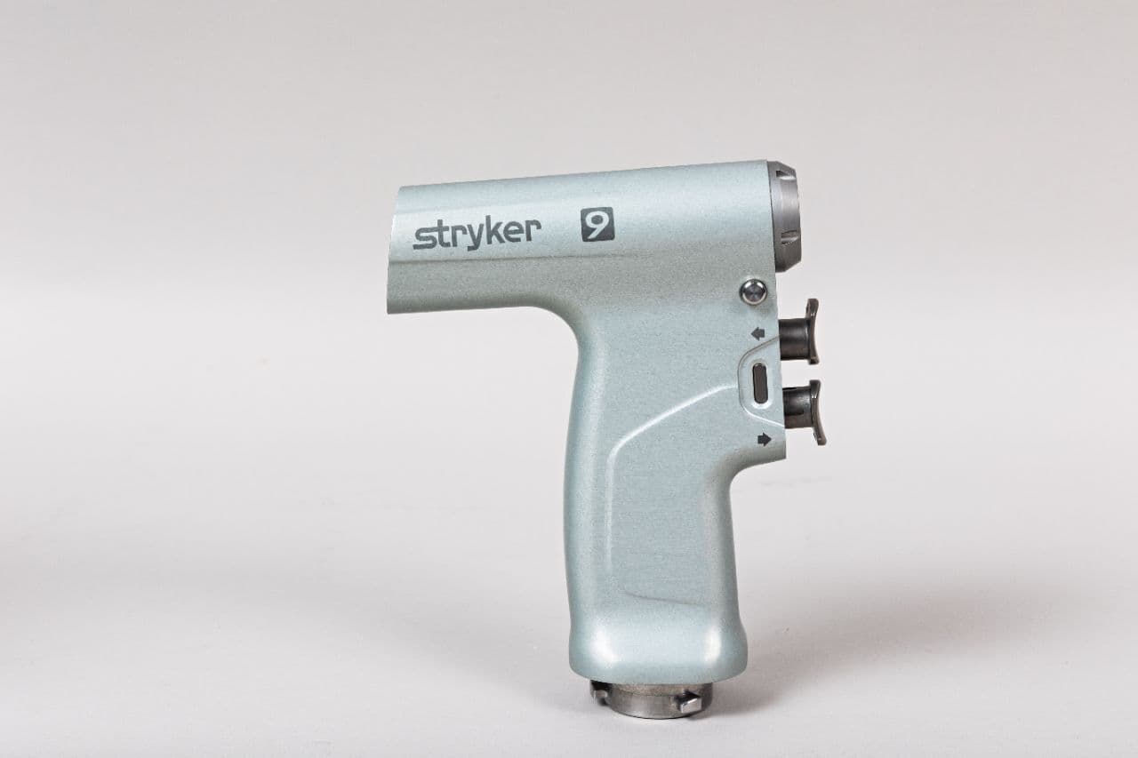 Stryker System 9 Cordless Driver Set for Surgical Procedures thumbnail 2