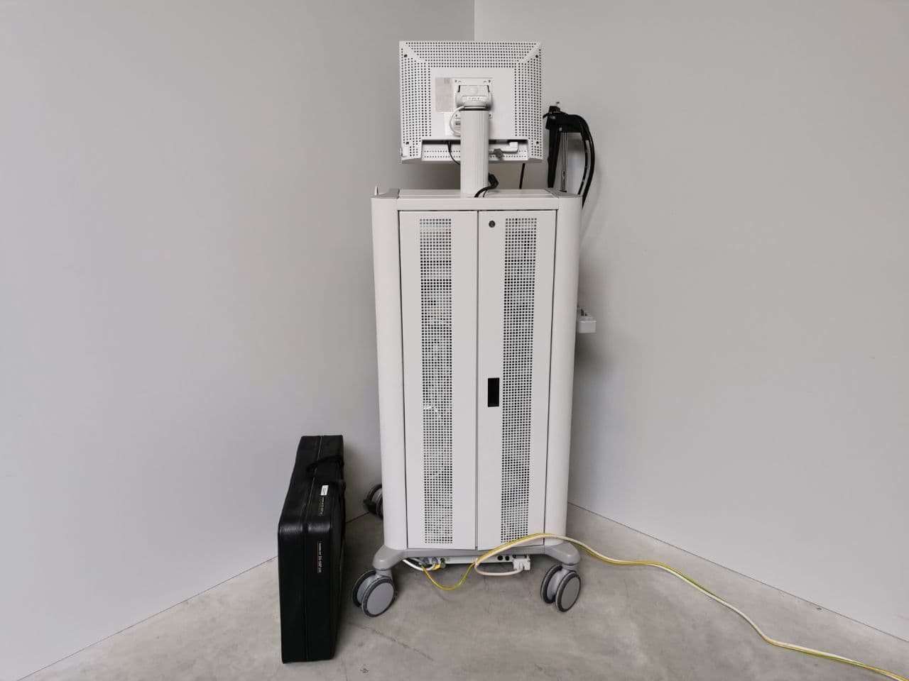Complete Endoscopy Tower by Fujinon — EPX-4400 / PB-20 thumbnail 4
