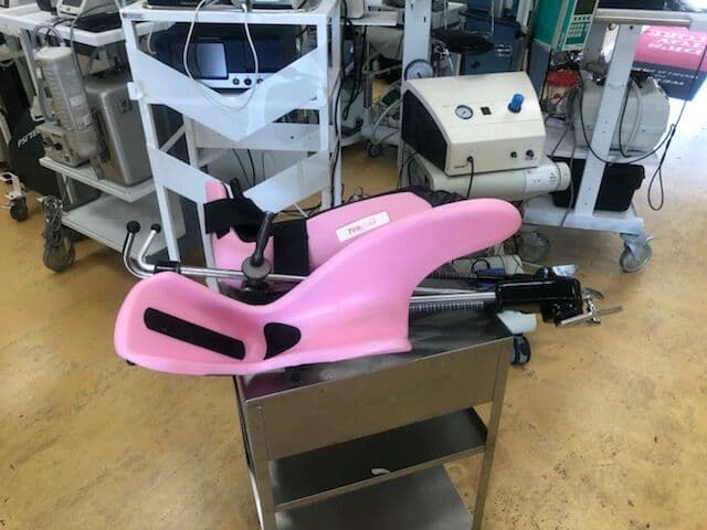 Allen Medical Pinkfin Allen Stirrups, Left and Right Leg Pair thumbnail 3
