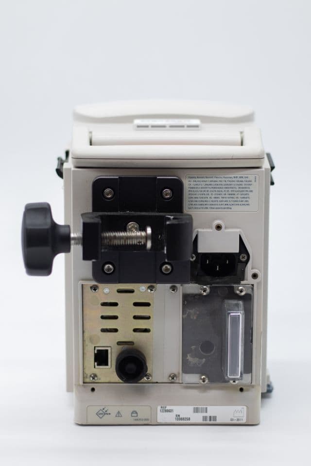 Alaris 8015 PC IV Infusion Pump thumbnail 4