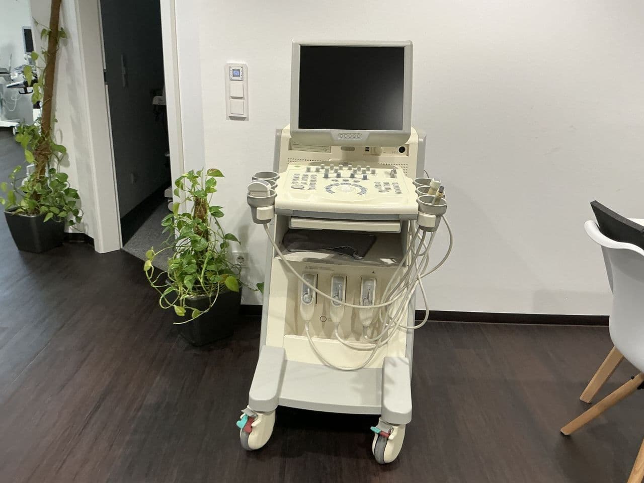 For Sale SAMSUNG Accuvix V10 Cardiac - Vascular Ultrasound