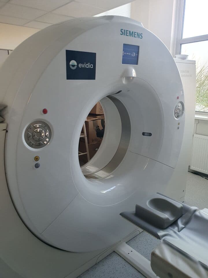 Siemens Somatom Definition AS 128-Slice CT Scanner thumbnail 4