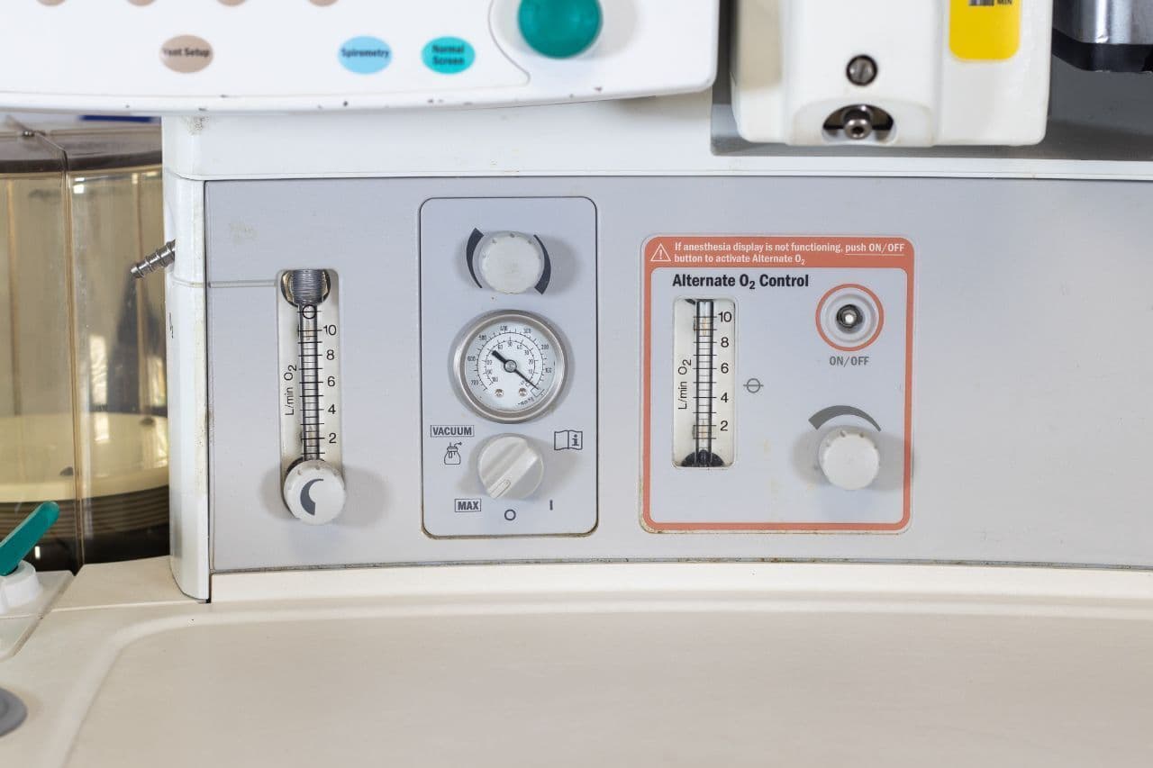 GE Aespire 7900 with PSVPro Anesthesia Ventilator thumbnail 3