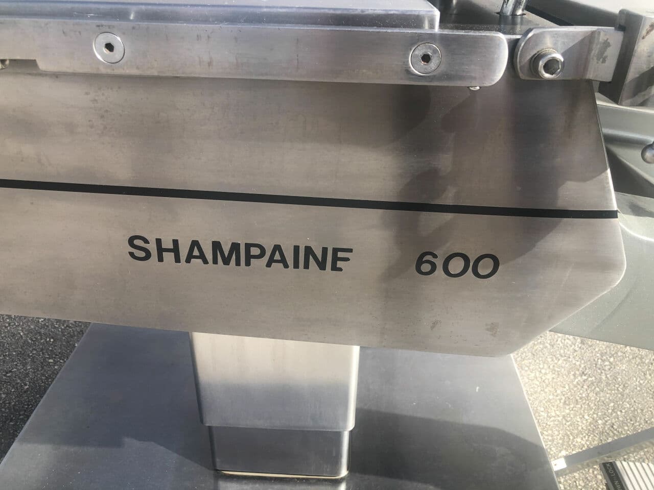 Shampaine 600 Surgical Operating Table thumbnail 5