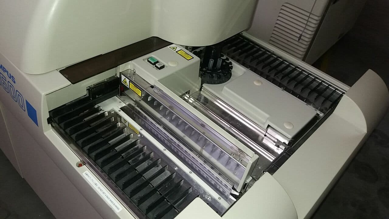 Automated Chemistry Analyzer - Olympus AU 600 thumbnail 2