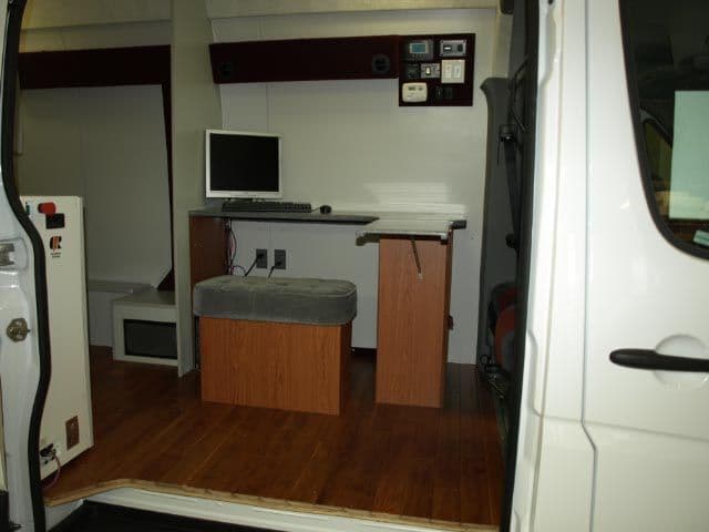 NewTom Sprinter Mobile Dental X-Ray with VG Pan and CBCT System thumbnail 5