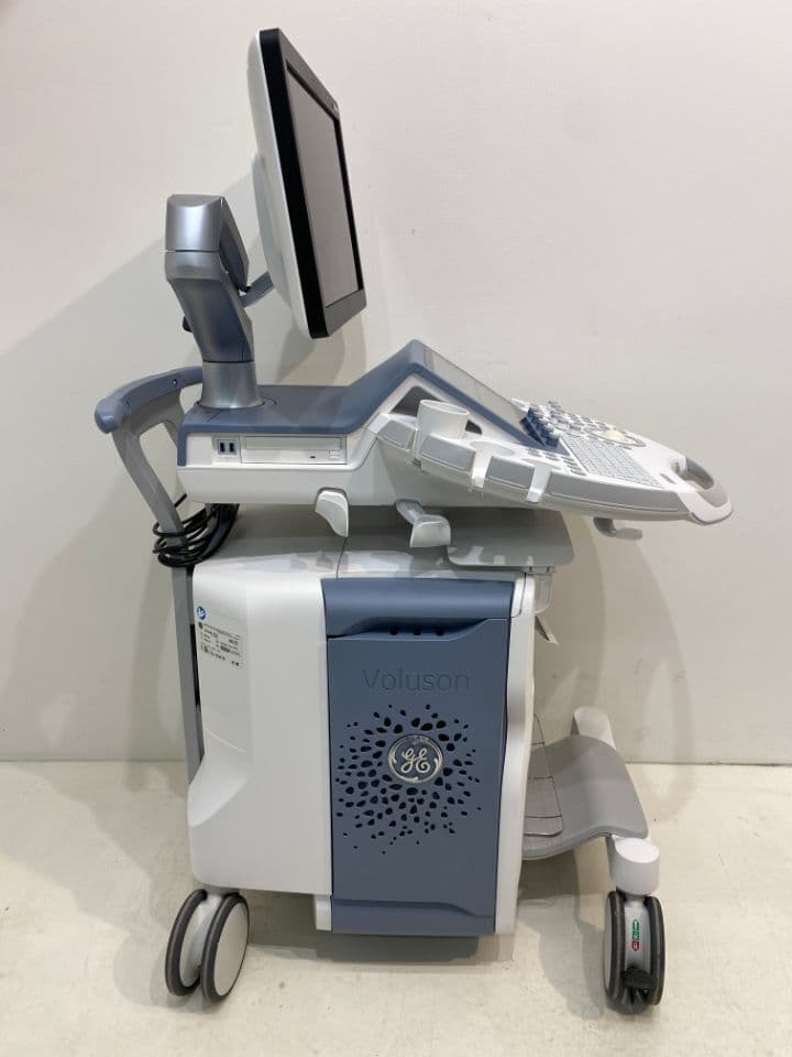 GE Voluson E10 BT21 4D Ultrasound System thumbnail 4