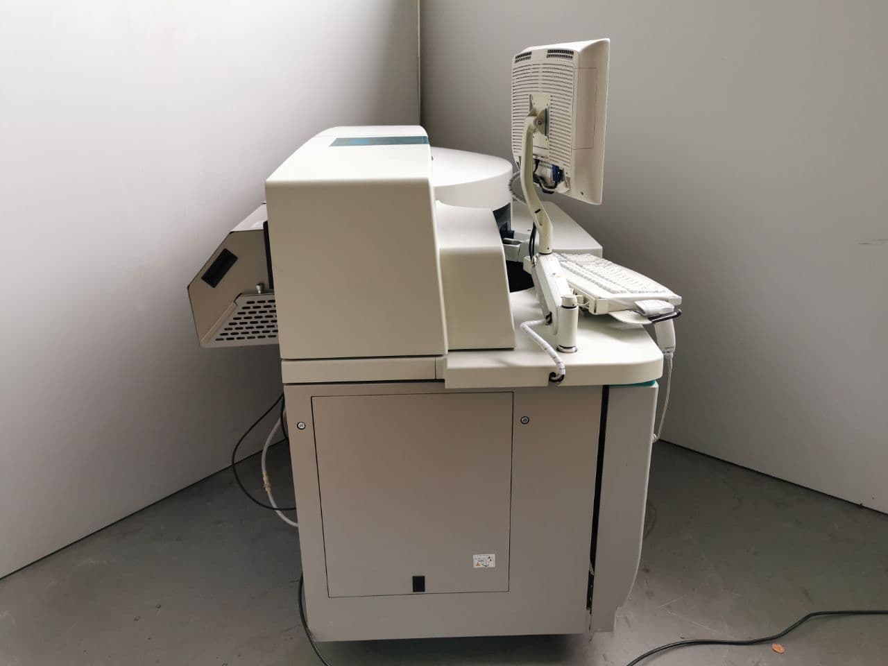 Integrated Chemistry and Immunoassay Testing with the Siemens Dimension EXL 200 Analyzer thumbnail 6