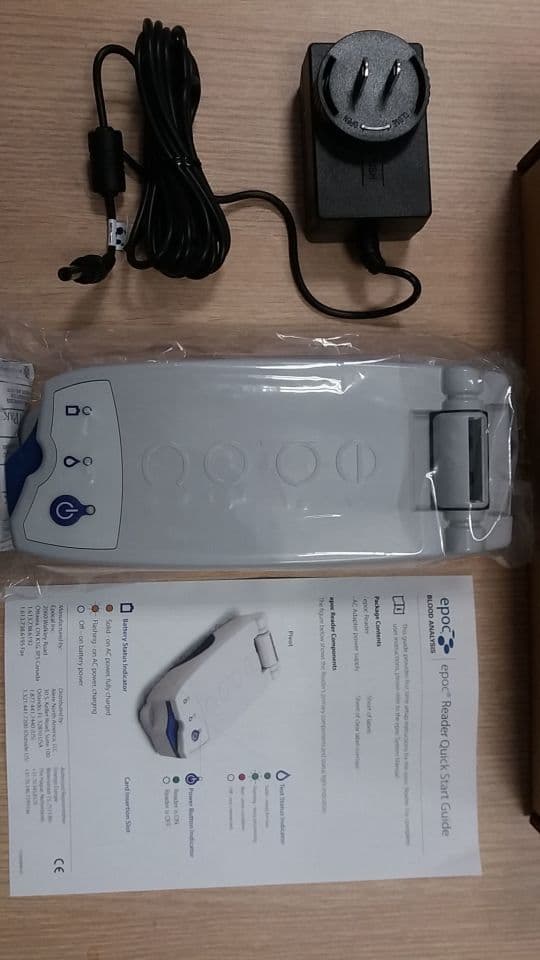 Siemens epoc Alere Handheld Blood Gas and Electrolyte Analyzer thumbnail 4