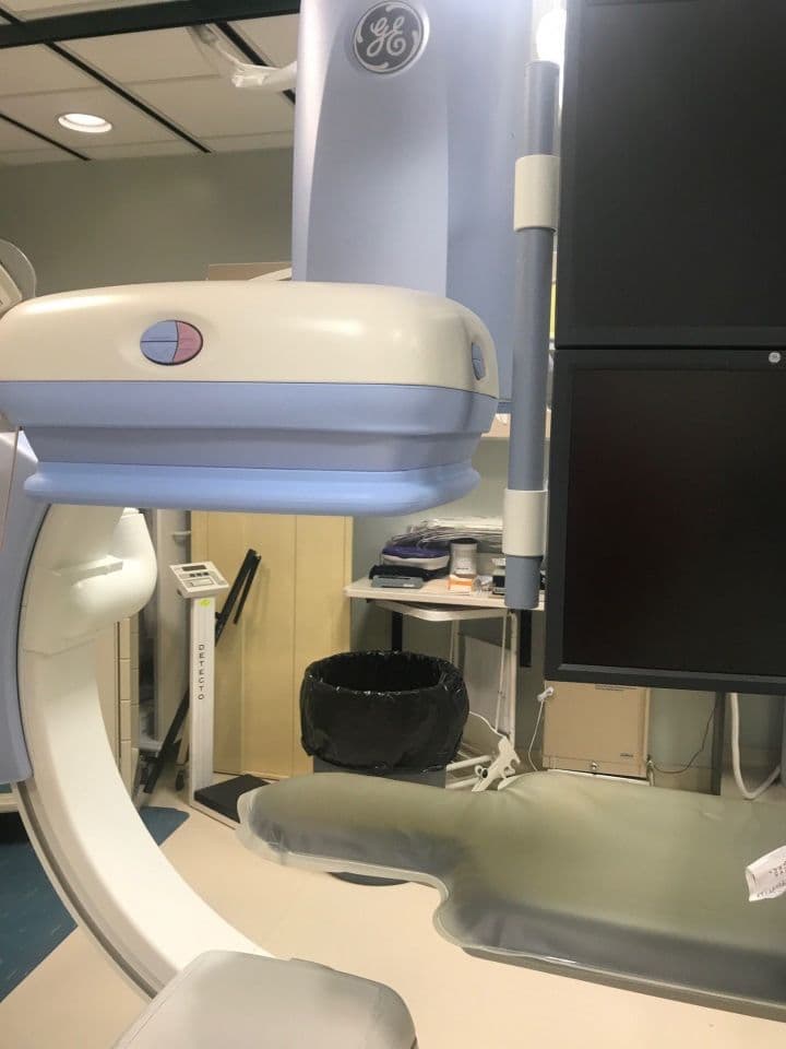GE Optima Innova 3100 IQ Digital Cath Lab System thumbnail 3