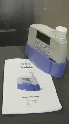 EasyOne Diagnostic Spirometer for Pulmonary Function Testing thumbnail 3