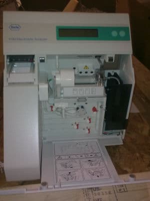 Roche 9180 Electrolyte Analyzer for Rapid Clinical Diagnostics thumbnail 2