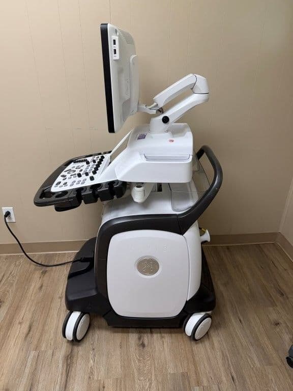 GE Healthcare Vivid E95 Cardiac Vascular Ultrasound System thumbnail 3
