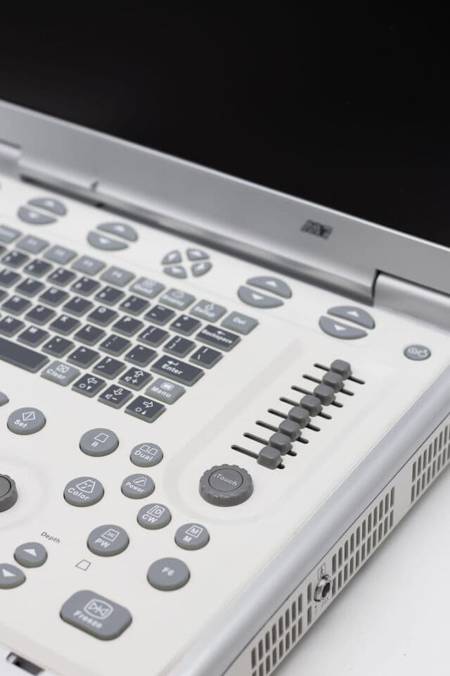 Mindray M7 Portable Ultrasound System with 3D/4D Imaging thumbnail 7
