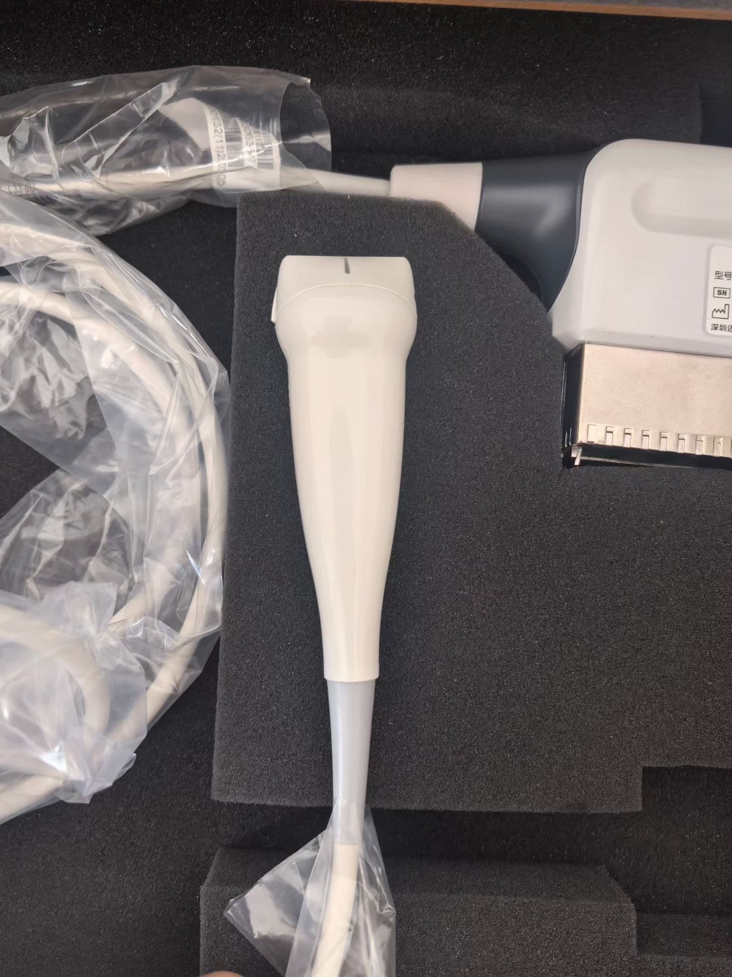 Mindray L33-8U 8.3-33MHz High-Frequency Linear Ultrasound Transducer thumbnail 2