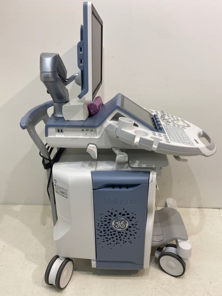 GE Voluson E8 BT18 4D Ultrasound System thumbnail 4