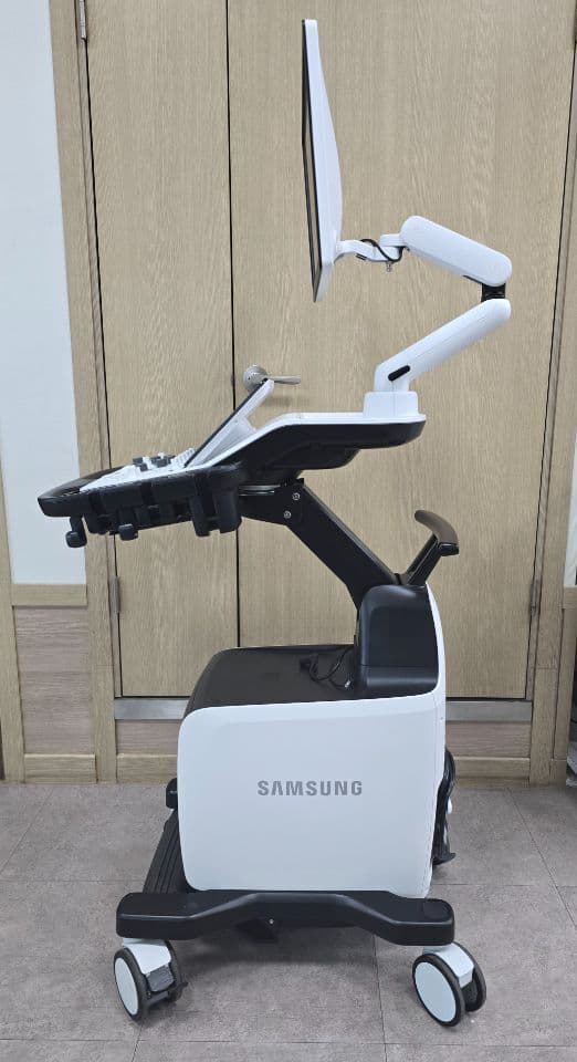 Samsung V8 OB/GYN and Vascular Ultrasound System thumbnail 2