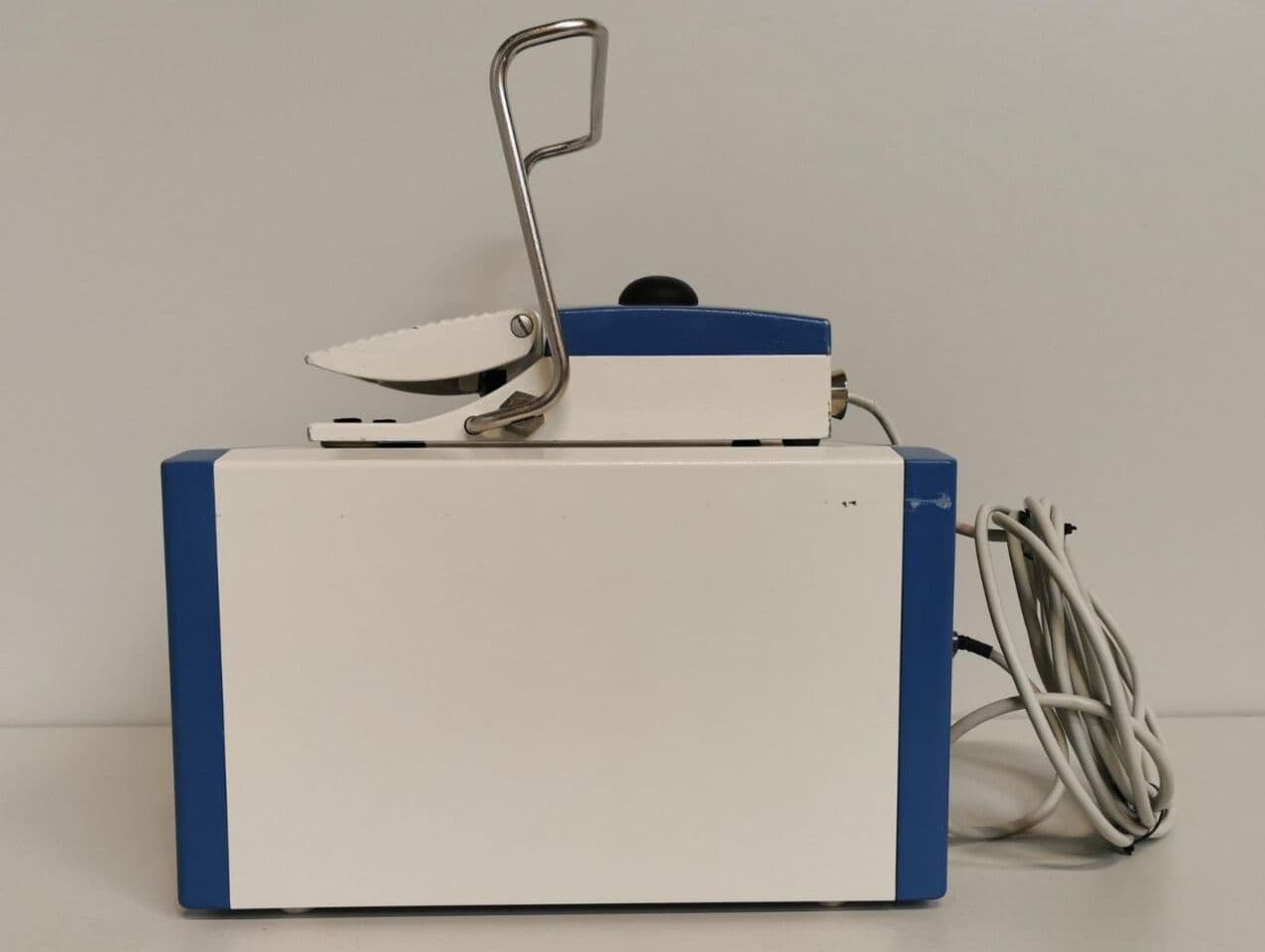 Aesculap GD665 Arthroscopy Shaver System for Orthopedic Procedures thumbnail 3