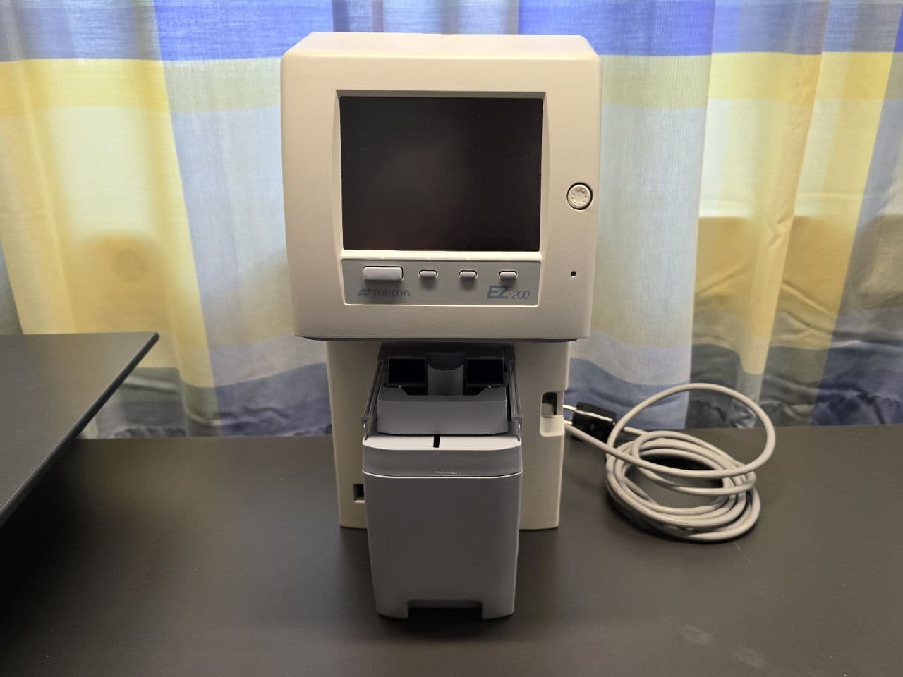 Topcon ACP-8 Ophthalmic Refraction Unit with SL-D7 and Haag-Streit AT 900 thumbnail 4
