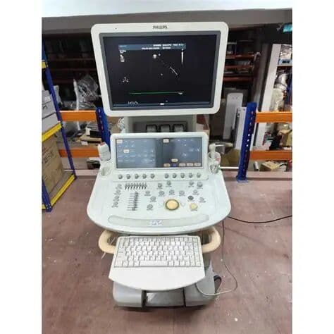 Philips iE33 Cardiovascular Ultrasound System image 1
