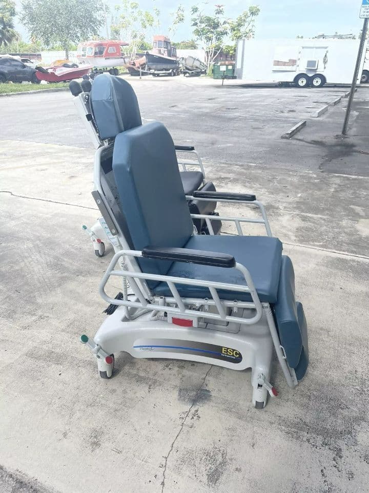 HAUSTED ESC Electric Stretcher Chair thumbnail 2