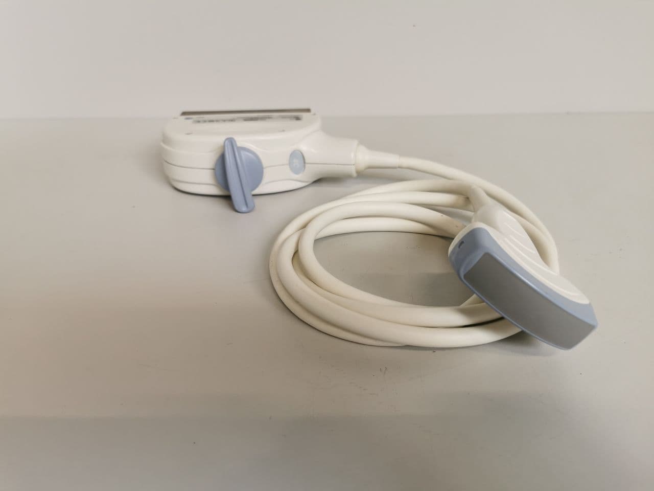 GE Healthcare 4C Convex Ultrasound Probe thumbnail 2