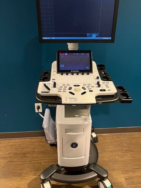 GE Vivid T9 Cardiac and Vascular Ultrasound System thumbnail 3