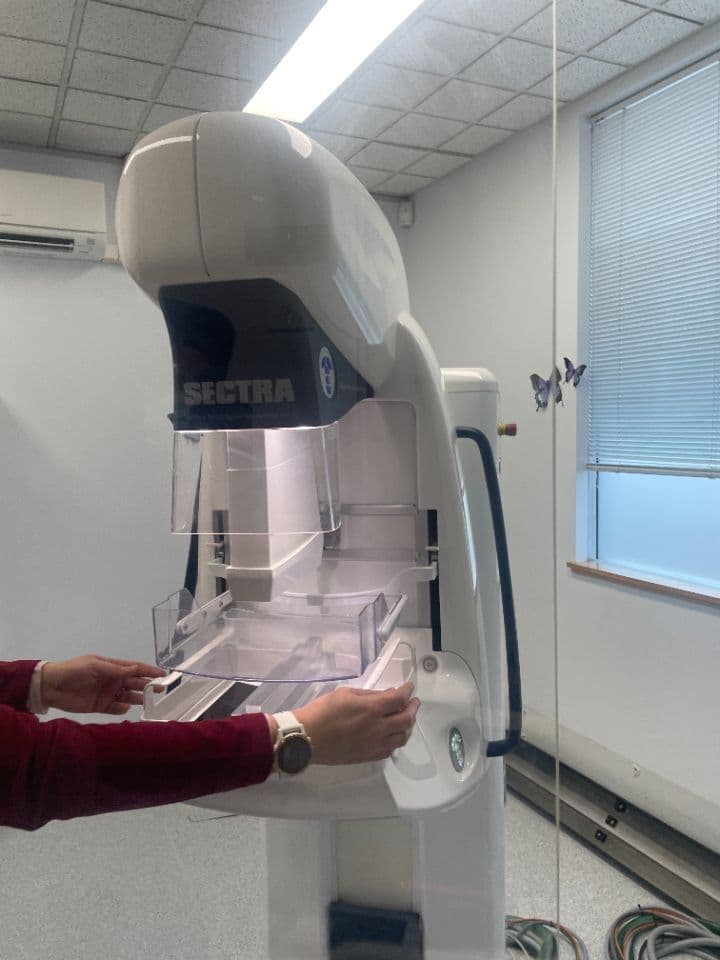 Philips Sectra MicroDose L30 Full Field Digital Mammography (FFDM) System thumbnail 4