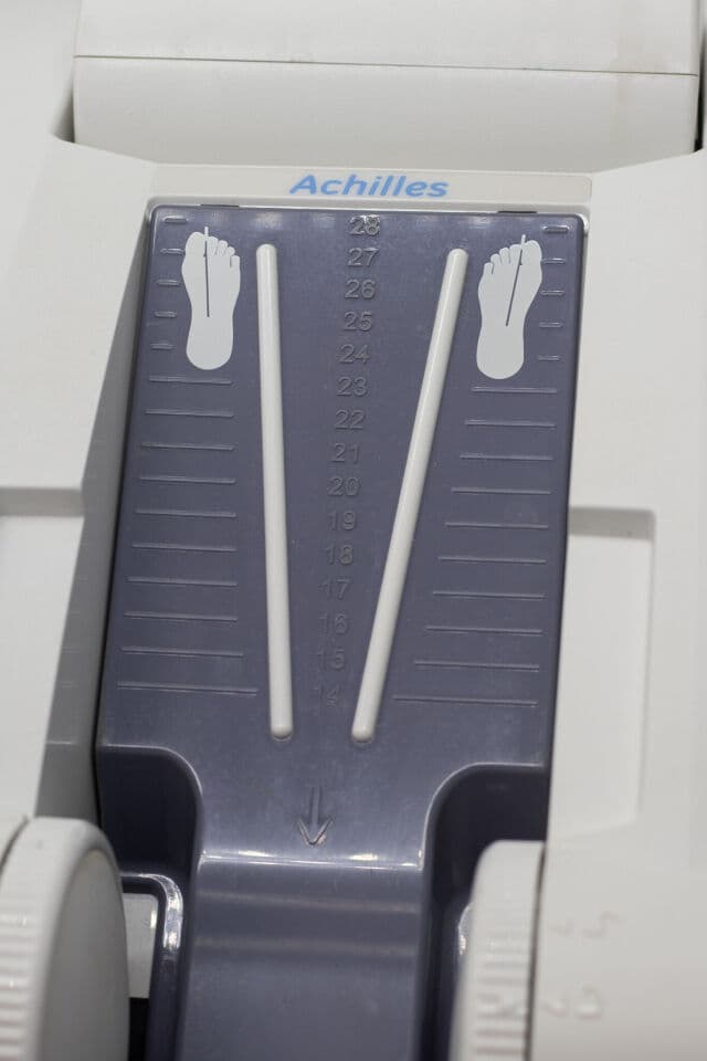 GE Lunar Achilles Express Portable Bone Densitometer thumbnail 8
