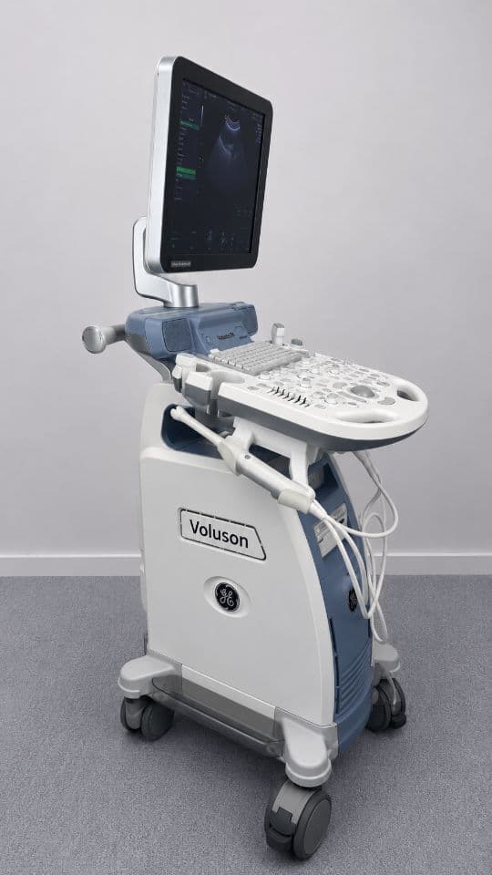 For Sale GE Voluson P8 2019 BT18 with linear & tv OB / GYN Ultrasound thumbnail 2
