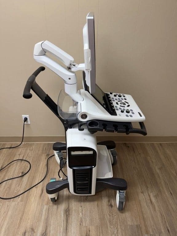 GE Healthcare Vivid S70N V206 Cardiac Vascular Ultrasound System thumbnail 3