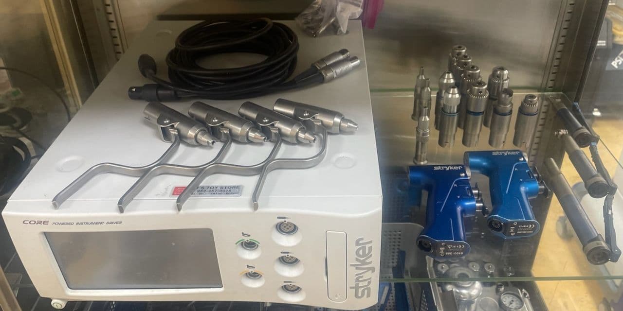 Stryker CORE Instrument Drill with Arthroscopy Accessories thumbnail 3