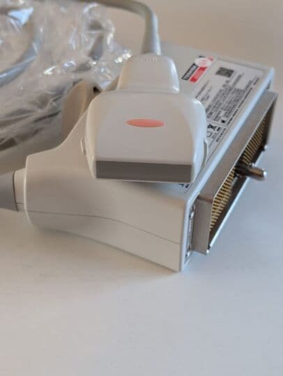 Toshiba PLT-704SBT Linear Ultrasound Transducer for Aplio, Xario, and Artida Systems thumbnail 3