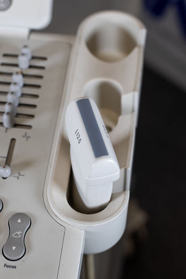 Philips HD11xe Ultrasound System thumbnail 3