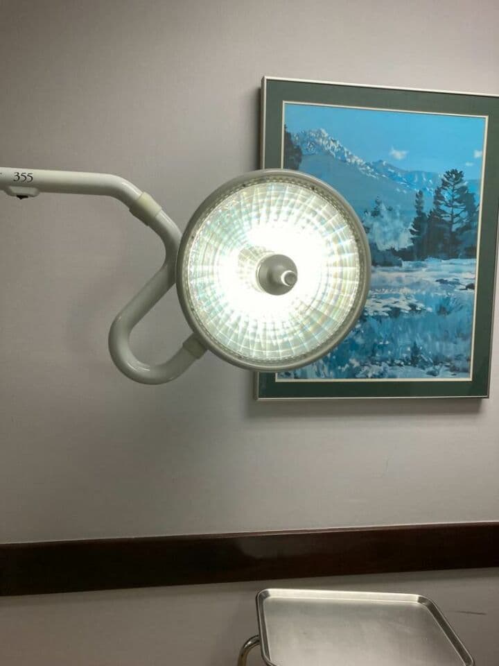 Surgical Exam Light on Rolling Stand — Ritter 355