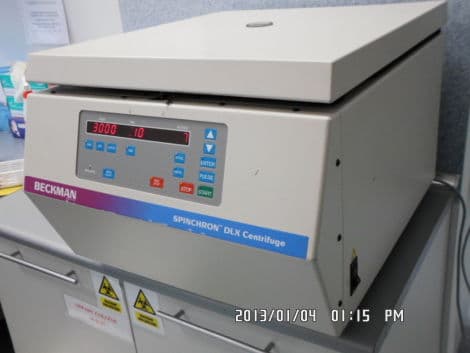 Spinchron DLX Lab Laboratory Centrifuge by Beckman