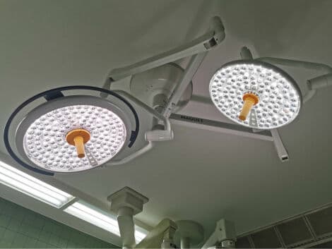 Maquet POWERLED 500 + 300 - DF K3 Dual-Head Surgical Light