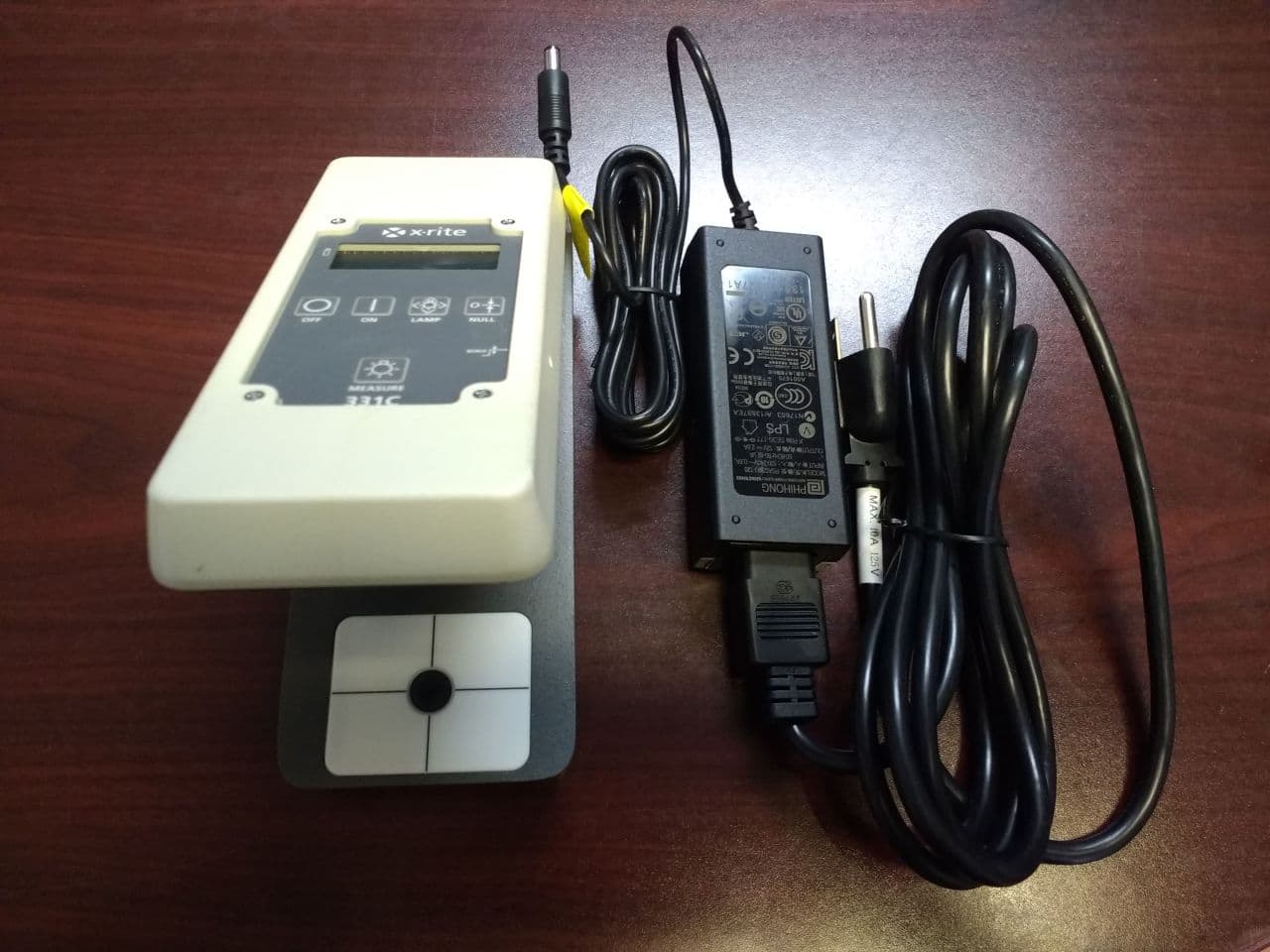 X-Rite 331C Portable Transmission Densitometer for Film QC